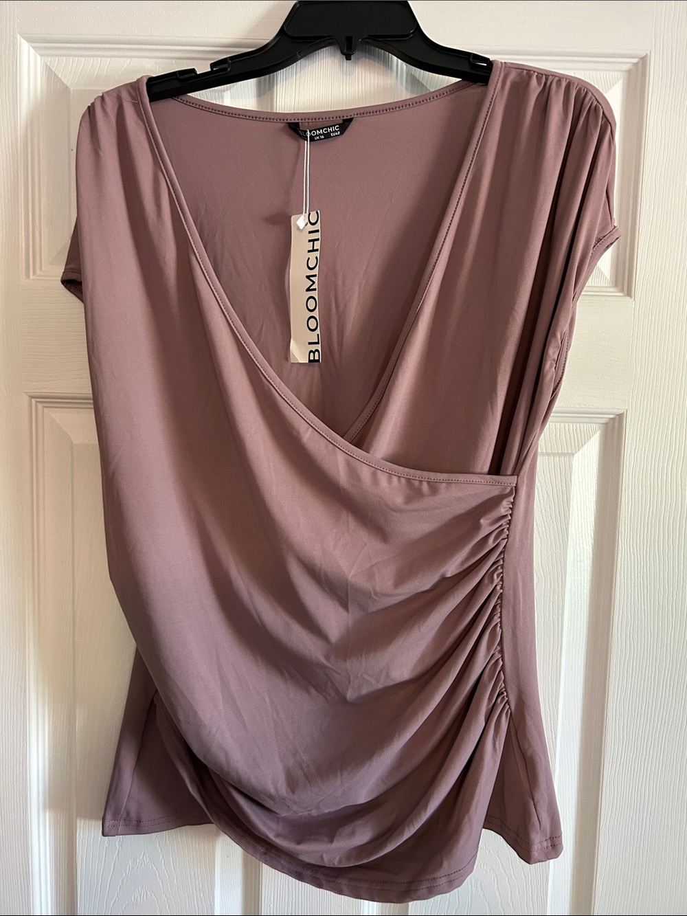 BloomChic Mauve Draped V-Neck Short Sleeve Top